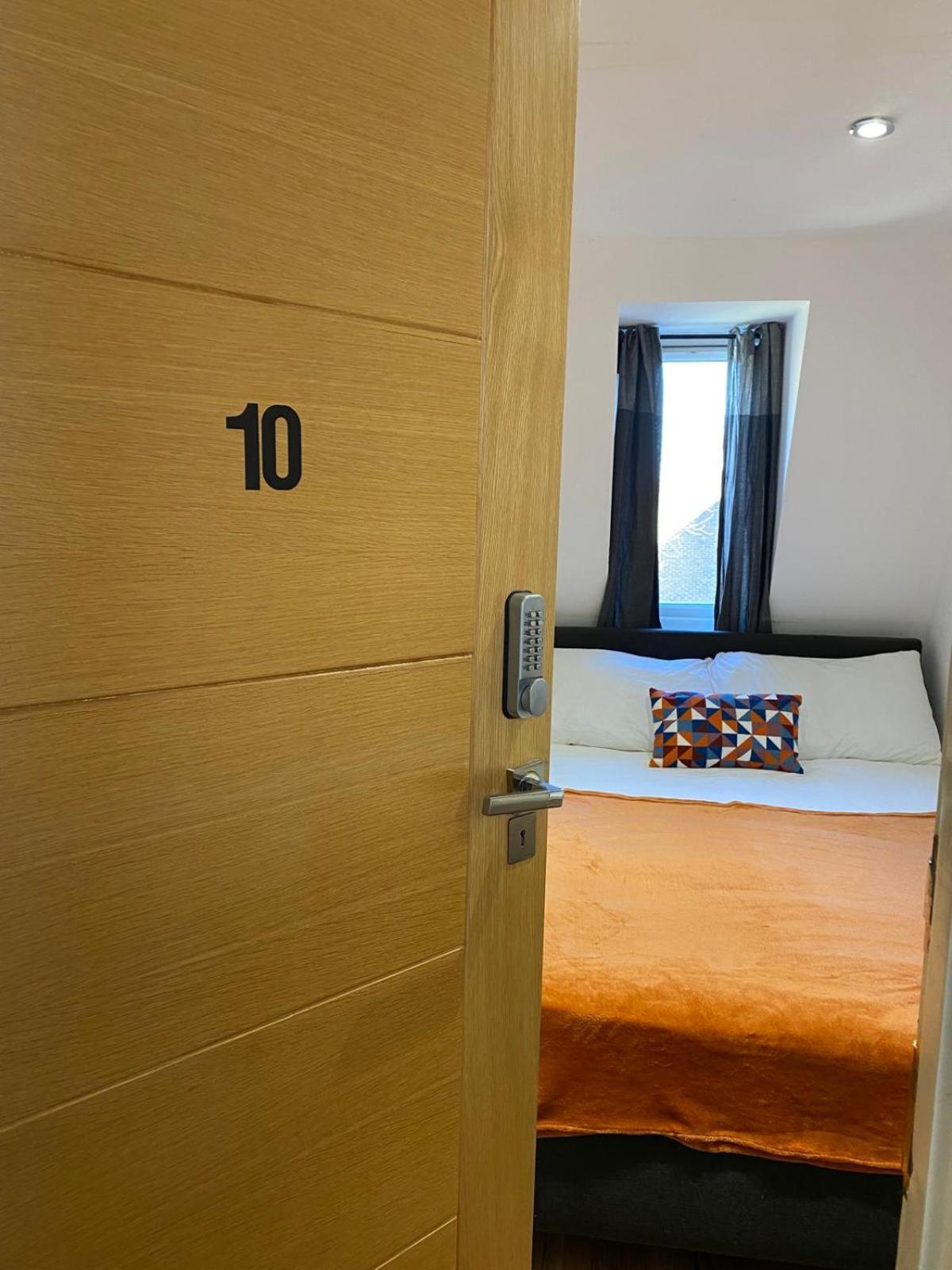 Fabulous Private Bedrooms Near Euston Station, Homestay