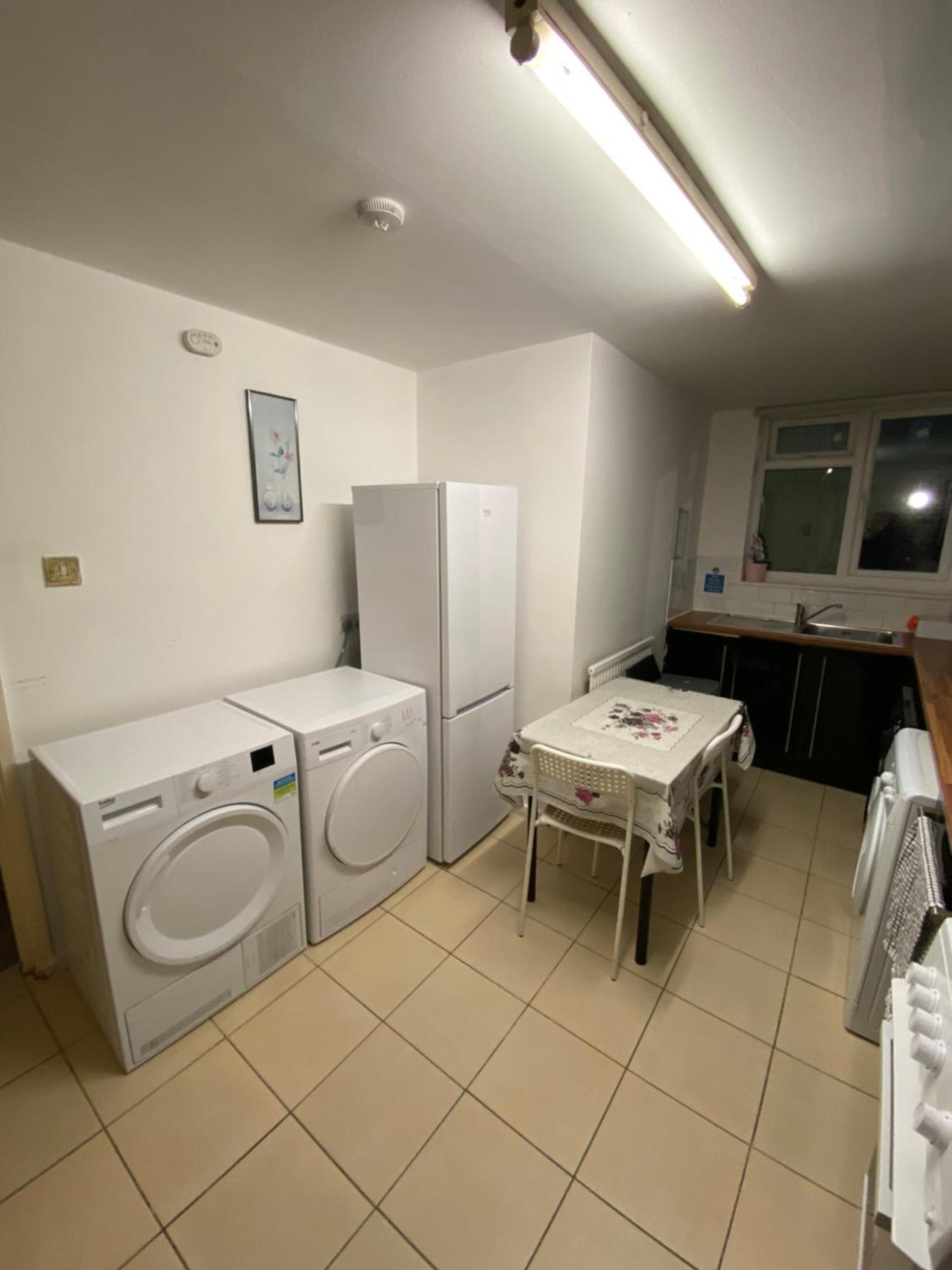 Fabulous Private Bedrooms Near Euston Station, London