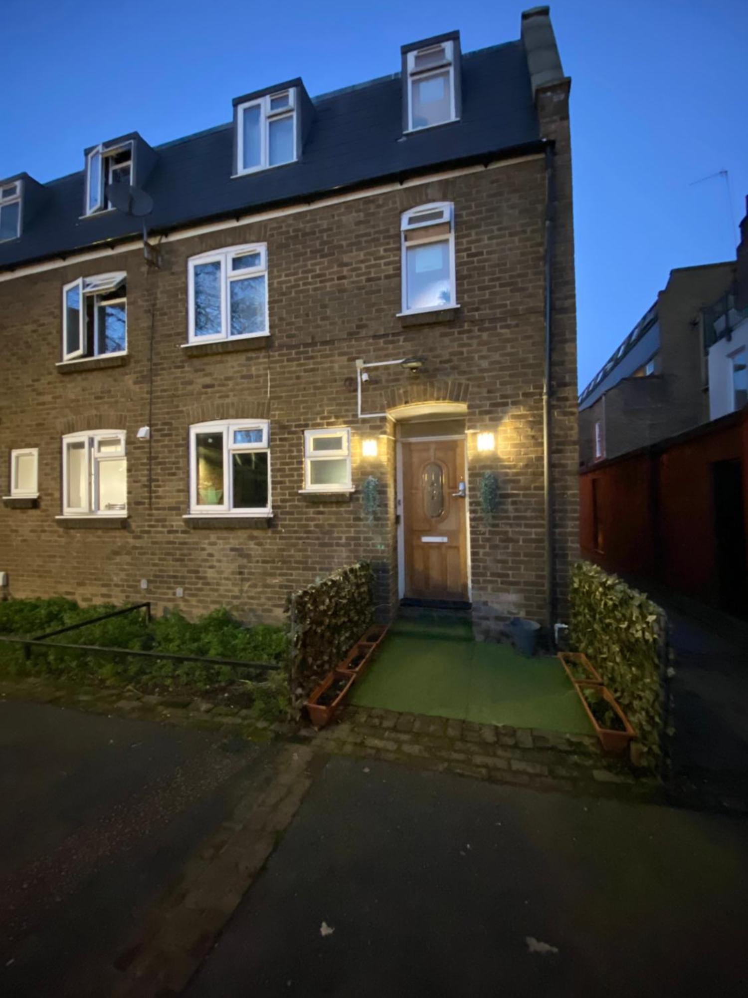 Fabulous Private Bedrooms Near Euston Station, London