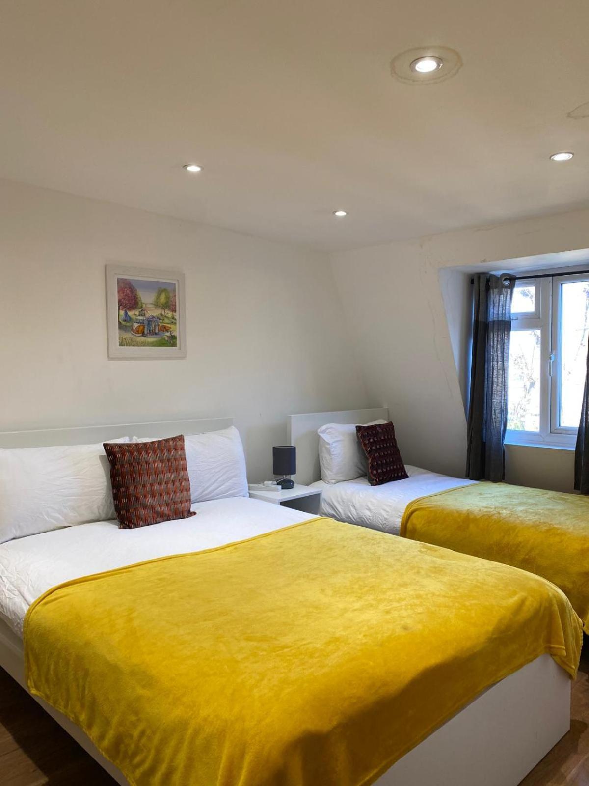 Fabulous Private Bedrooms Near Euston Station, Homestay *